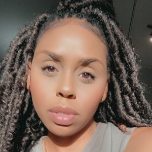 Meet your Posher, Evelynne